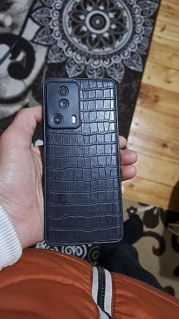 iphone 15 pro max azn: Xioma 13 raid yataş 128 ram 8 + 4 - Ekran: Tam ekran, incə çərçivəli — 2