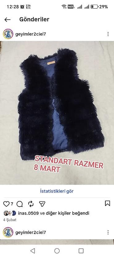 suni kurk: - Qadınlar üçün süni kürk jilet - Rəng: tünd göy/qara tonunda - Daxili — 1