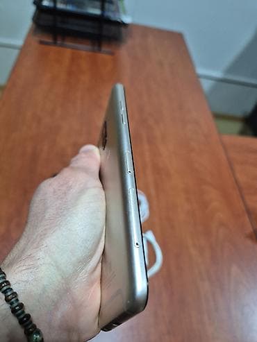 bulutus nausnik: Samsung Galaxy A6, 32 GB, rəng - Qızılı — 6