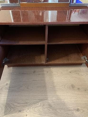 usta qapi: Tualet masası və güzgü dəsti - Üç bölməli böyük güzgü: ortada sabit — 3