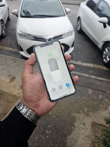 ayfon 2 ci əl: IPhone 11, 64 GB, Ağ, Face ID — 1