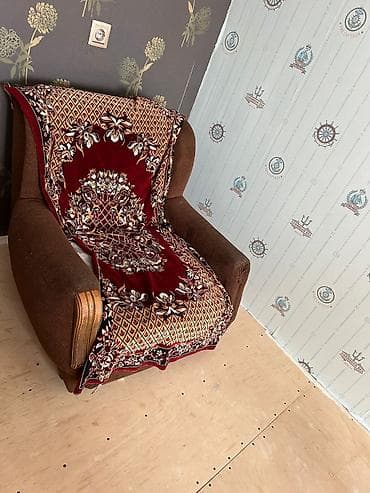 yuxuda taxt gormek: İşlənmiş, 2 qapılı, Güzgülü, Qəhvəyi, Taxta, Kupe, Düz dolab — 2