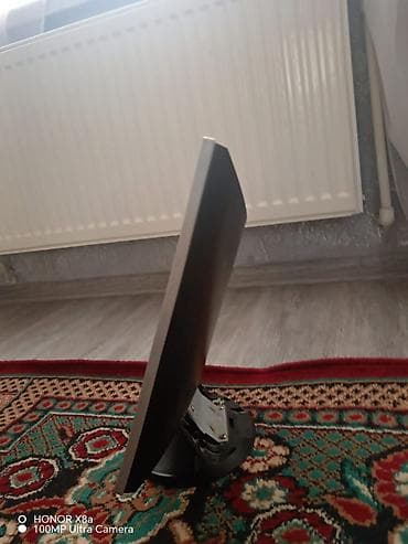 notebook samsung: Samsung SyncMaster 152V S LCD monitor işləyir - Ekran: 15" (LCD) — 2