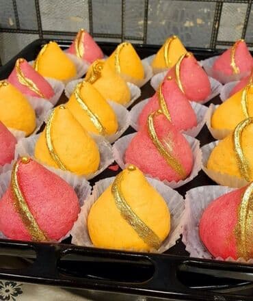 Şirniyyat məhsulları: QÖNÇƏ şirniyyatı 🌹 çoxxx dadlıdı istədiyiniz formada hazırlanır. İçi — 5