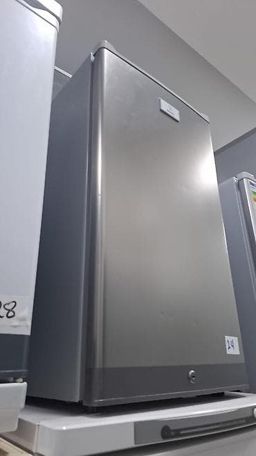 Kompakt masaüstü soyuducu - Rəng: metalik boz (inox üslub) - Tip: tək