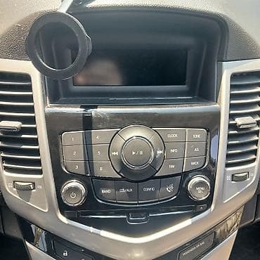 Chevrolet Cruze OEM multimedia/radio paneli Xüsusiyyətlər: - Zavod
