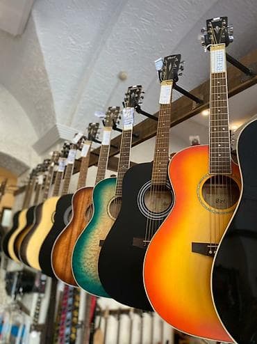 Cort akustik gitaralarının hər biri xüsusi diqqət və incəliklə dizayn