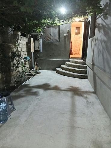 Mehdiabadda mərkəzə 5 dəqiqəlik məsafədə 2 otaqlı ev kirayə verilir — 8
