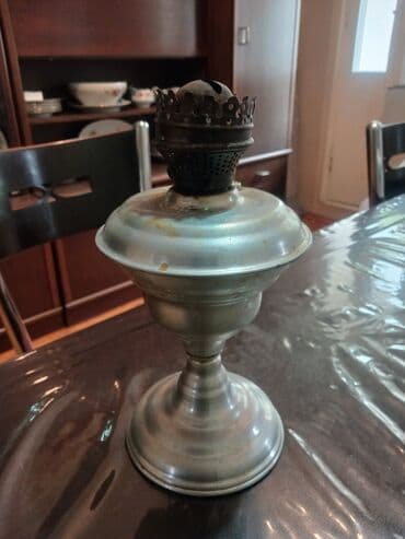 назови соответствующие отрезки на фонарном столбе: Metal korpuslu klassik kerosin/qaz lampası. Xüsusiyyətlər: - — 2