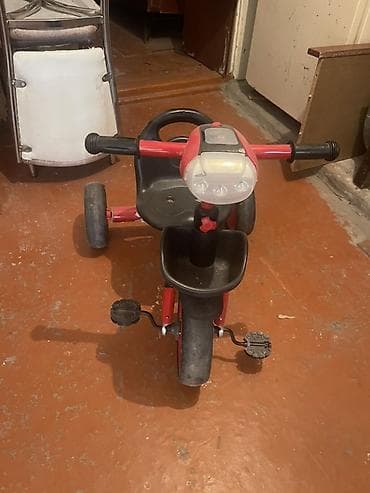 Детские велосипеды: Uşaq üçtəkərli velosipedi - Rəng: qırmızı-qara - Ön pedallı — 1