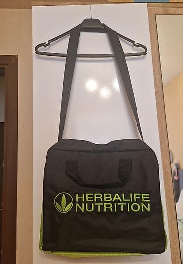 Çantalar: Herbalife Nutrition çantası - Rəng: qara, parlaq yaşıl loqo və yazı - — 2