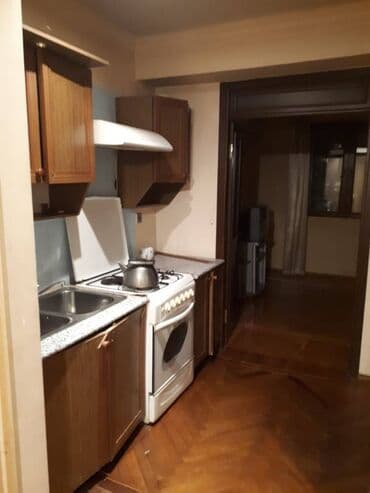 mingecevirde ucuz kiraye evler: Azadliq metrosunun yaxınlığında köhnə kapital banka yaxın 5 — 10