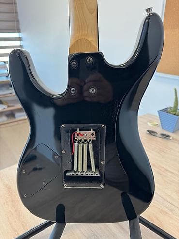 elektro gitarlar: Dean — 4
