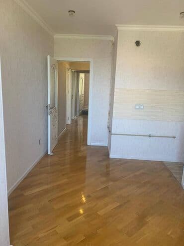 bine qesebesinde ev: 📍 Əla yerləşmə! Ev şəhərin mərkəzində – 2 və 9 nömrəli məktəblərin — 8