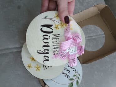 usaq yelencekleri: 15 manat — 2