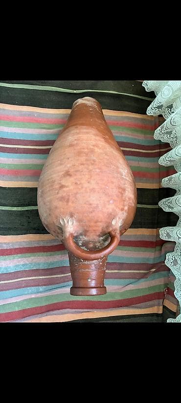 saxsi gul qablari: Gil küp – böyük həcmli, ənənəvi saxsı amfora tipli qab — 3