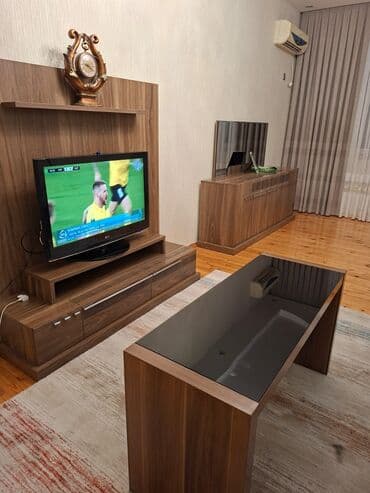 ТВ стенды: Qonaq otağı üçün mebel dəsti Tərkib: - TV stendi və arxa paneli ilə — 1