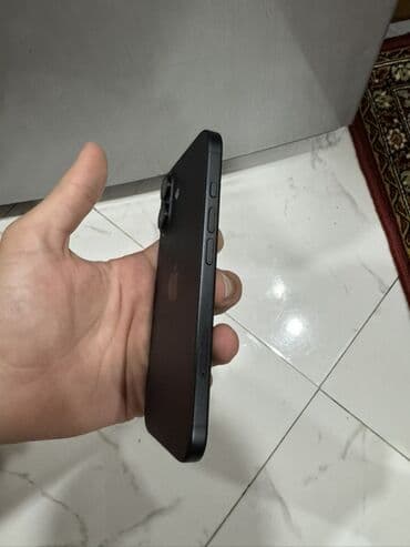 Apple iPhone: IPhone 16, 128 GB, Qara, Face ID — 2