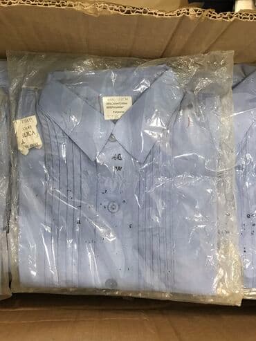 Futbolkalar: Saroçka. Qırmızı göy rəngdə. 6 yaşa qədər. Endirimdədir. Optovoy da — 2