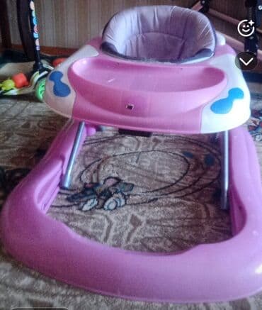 Uşaq gəzdirəni (walker) – çəhrayı rəngdə. tekeride var . - Yumşaq