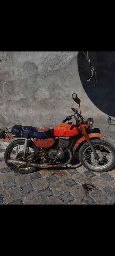 мотоциклы и мопеды: Klassik sovet istehsalı motosiklet - Rəng: narıncı/qırmızı - Korpus — 3