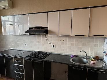 Metbex mebeli 3.30.sm . Ustunde teze qaz moyka aspirator hamsi