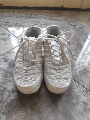 женские кеды сникерсы: 43 olcudu tecili satilir 40 manata almisam — 2