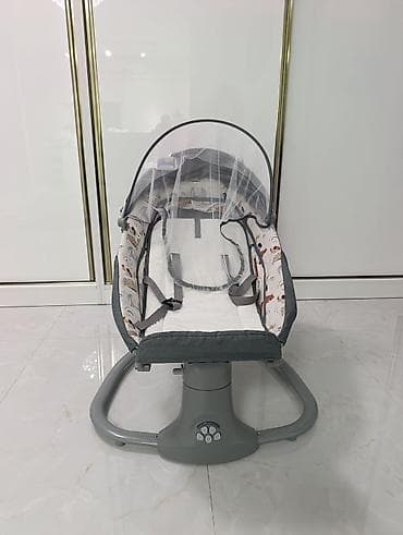 Oğlan və qız üçün, Beşik, Dəstsiz, Matras ilə, Yellənmə mexanizm ilə