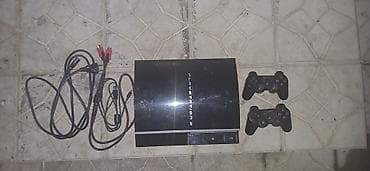 PlayStation 3 (Fat) oyun konsolu komplekti. Pultun biri originaldi — 1