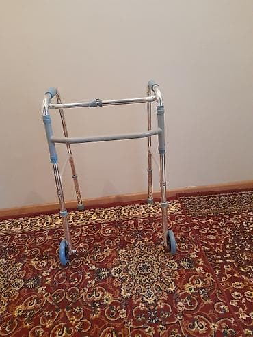 Eşitmə cihazları: Gəzinti üçün təkərli əlil arabası tipli yürüteç - İki ön təkərli — 3