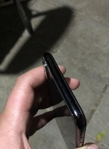 playstaton 4: IPhone Xs Max, 64 GB, Qara, Face ID — 4