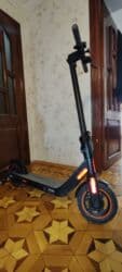 qaçış aparatı 2ci el: Yaxşı vəziyyətdə olan skuterdir, vurulmayıb, aşmayıb, möhkəmdir. 1 il — 2