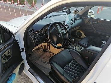 opel zafira a: Mercedes-Benz E-Class: 3.2 l | 2000 il Sedan — 4
