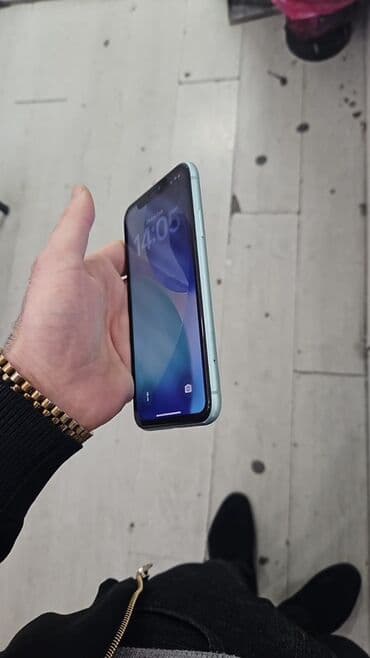 prodat iphone: IPhone 11, Yaşıl, Face ID — 3