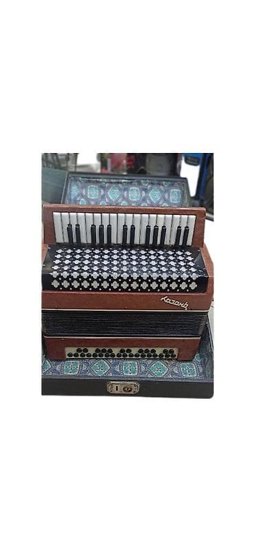 kazan qarmon: Qarmon, Ünvandan götürmə — 1