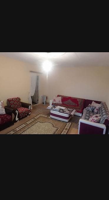 Satılır daxili kreditdə mümkündü 16 cı mkr 2 mərtəbli daş binanın 1 ci