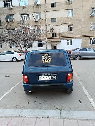 niva satisi: LADA Niva 4x4, mavi rəng, 3 qapılı off-road kuzov. Güclü tam ötürücülü — 5