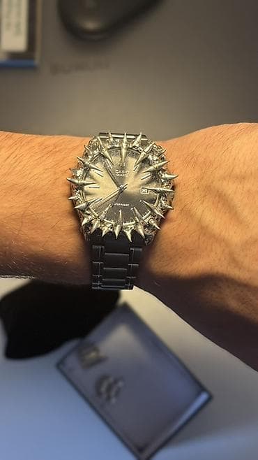 Наручные часы: Casio Quartz qol saatı – xüsusi dizaynlı “spike” kəskin detallar ilə — 3