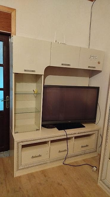 İşlənmiş, Komod, Servant, Rəf, Kredit yoxdur, İtaliya