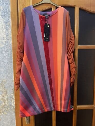 Yeni, etiketi uzerinde don. L-40 olcudedir. Waggon Paris magazasinda