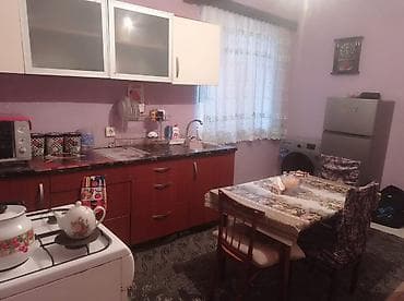 sumqayit 8 ci mikrorayon kiraye evler: Satılır.Sumqayıt 16cı mkr,2 mertemenin 1ci mertebesi,2 otaqlı — 2