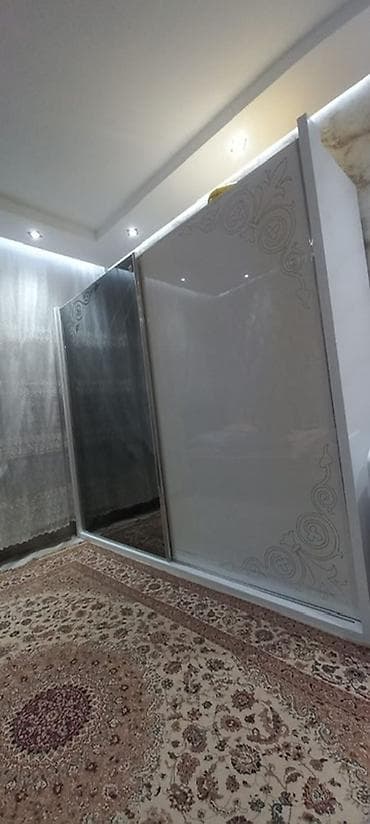 2 qapılı, Güzgülü, Ağ, Kupe, Düz dolab