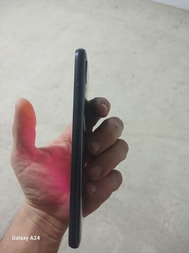 xiaomi box tv: Xiaomi Redmi 7 smartfon - Rəng: qara korpus - Ekran: damla-notch — 2