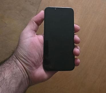 200 manata telefon: IPhone 13 Pro, Graphite — 2