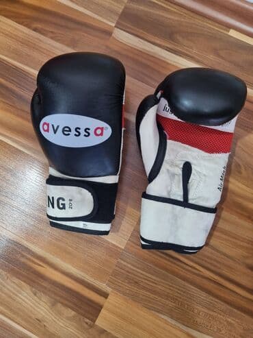 боксерские перчатки баку: Boks elceyi 20azn.papaq 35azn. 2ci elcekler deridi professional — 6