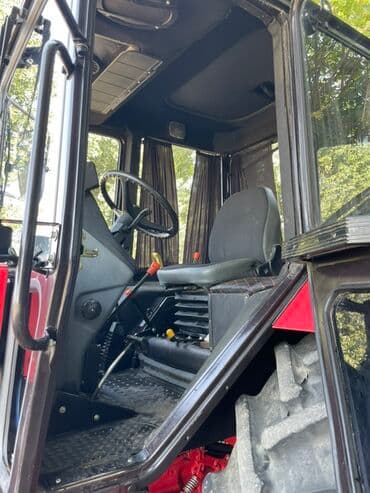 təkər traktor: Texnikanın heç bir problemi yoxdu. Tam saz vəziyyətdədir. Zavod çex — 6