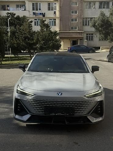 farsunka nədir: Changan Uni-V: 1.5 l | 2023 il 68000 km Sedan — 1