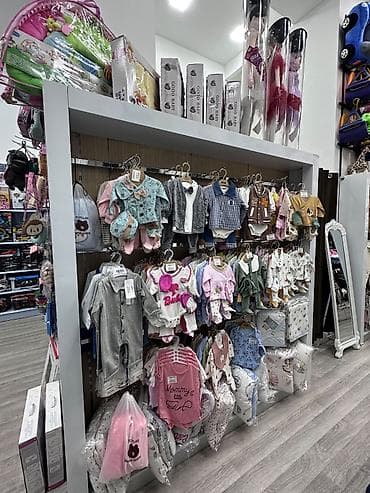 dolablar ikinci el: Geyim ucun stend — 2