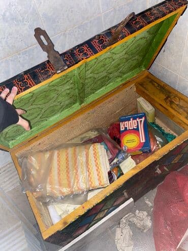 uzerinde gerb olan qepikler: 70 ilindi — 3