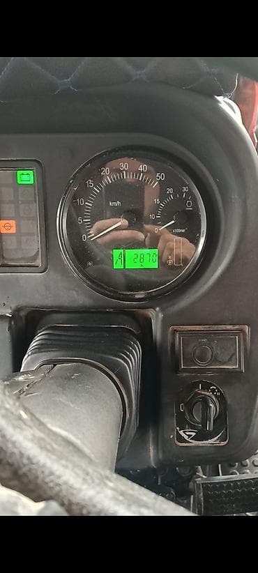 s guzguleri: Traktor Belarus (MTZ) 1221, 2024 il, 130 at gücü, motor 3 l, İşlənmiş — 3